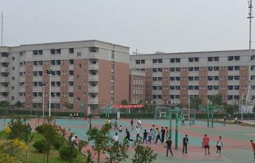 貴陽(yáng)市開陽(yáng)縣金中鎮(zhèn)一中