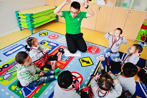 重慶師范大學(xué)幼師學(xué)校是公辦院校嗎？