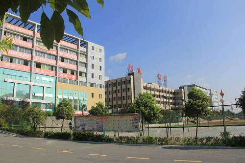 2021年重慶航空學(xué)校的報(bào)名條件、招生要求、招生對(duì)象
