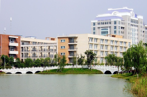成都市工業(yè)學校2021年招生分數線