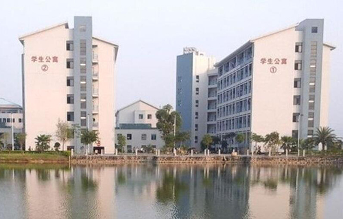 商丘醫(yī)學(xué)高等?？茖W(xué)校2021年招生簡章