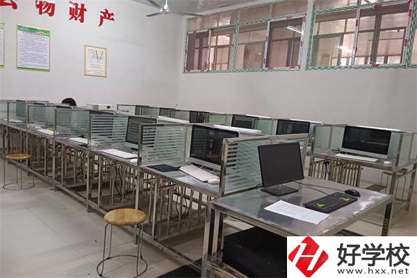 懷化成碩職業(yè)學(xué)校的地址在哪？有什么辦學(xué)特色？