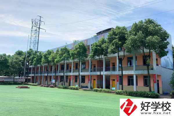 常德海乘職業(yè)學(xué)校教學(xué)設(shè)施好不好？環(huán)境怎么樣？