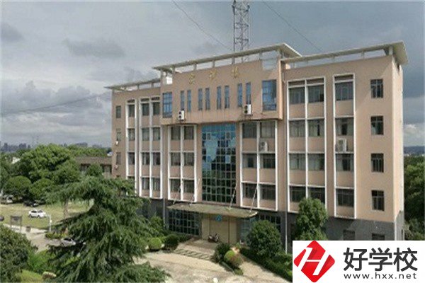 湘潭有哪些中專校風(fēng)環(huán)境好？下面3所值得一看!