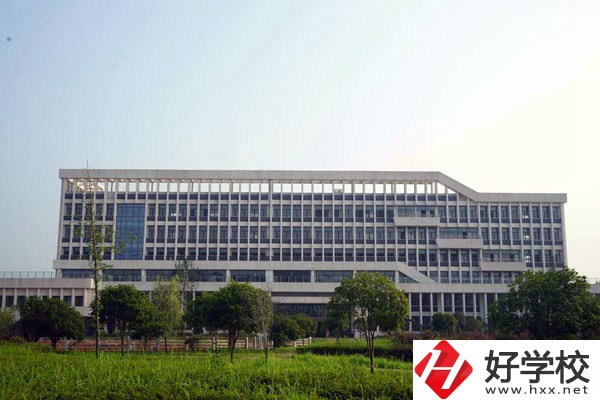 益陽職業(yè)技術(shù)學(xué)院（中職部）的招生代碼是多少？學(xué)校好不好？