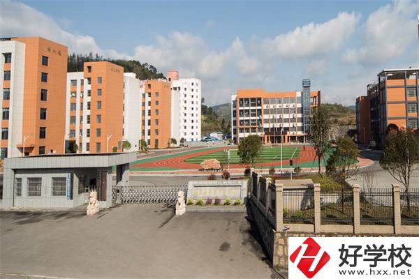 湘西有哪些學(xué)美發(fā)的中職學(xué)校？專(zhuān)業(yè)好就業(yè)嗎？