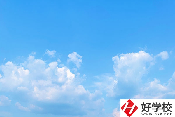 湖南石油化工技工學(xué)校教育水平怎么樣？從這三點(diǎn)來判斷