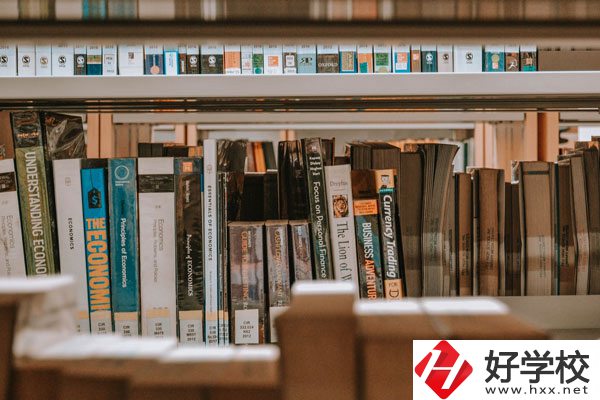 懷化市工業(yè)中等專業(yè)學(xué)校好不好？宿舍怎么樣？