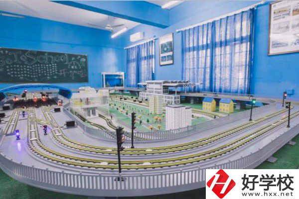 株洲軌道交通職業(yè)技術學校位置在哪里？乘車路線有哪些？