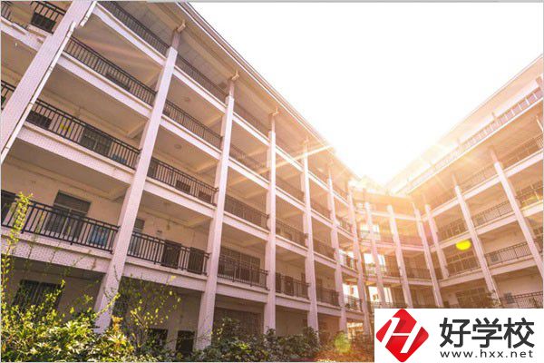 湘西有哪些重點(diǎn)技?？梢酝扑]？學(xué)校特色是什么？