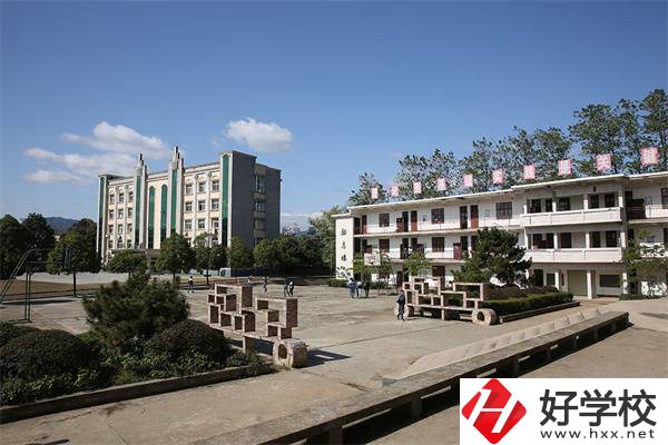 懷化溆浦有沒有中專學(xué)校？地址在哪？