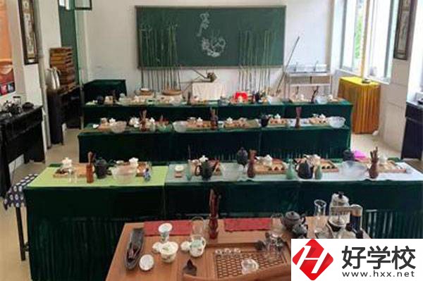 張家界的公辦中專學校有哪些？可以學什么專業(yè)？
