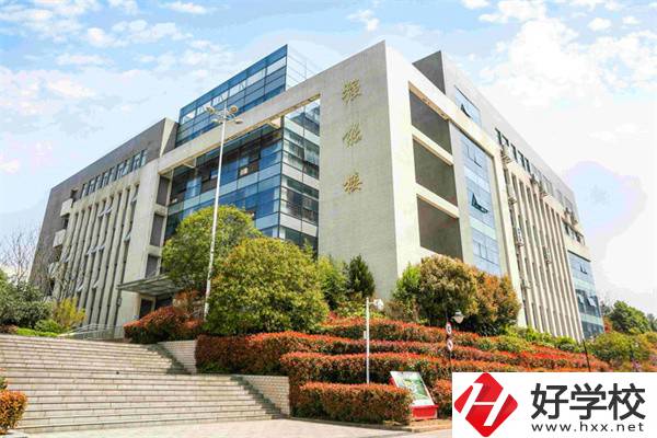 湖南省商業(yè)技師學院有哪些專業(yè)？就業(yè)率高不高？