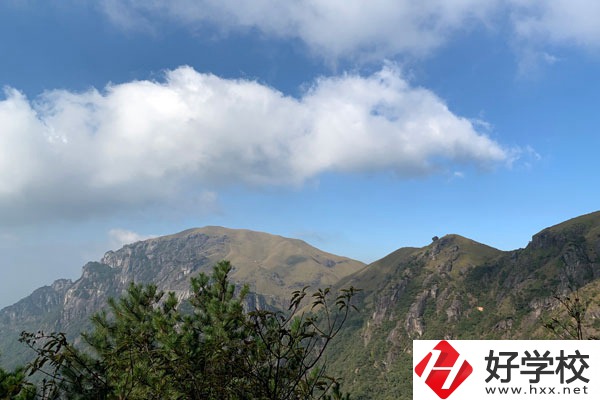 衡陽市信息網(wǎng)絡(luò)工程學(xué)校招生收費標準是什么？