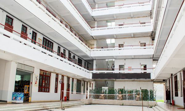 福建省新華技術(shù)學(xué)校校園風景2