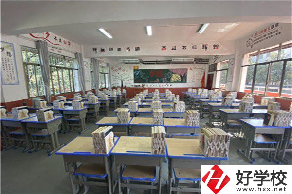 益陽有什么醫(yī)衛(wèi)類的中專學(xué)校？辦學(xué)有特色嗎？