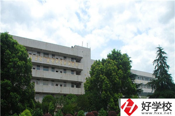郴州想學(xué)平面設(shè)計(jì)推薦哪些中職？專業(yè)就業(yè)如何？