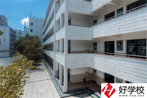 長沙有哪些職?？梢詫W建筑工程專業(yè)？有什么辦學優(yōu)勢？