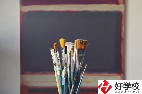 郴州市第一職業(yè)中專的學(xué)費(fèi)多少錢？值得讀嗎？
