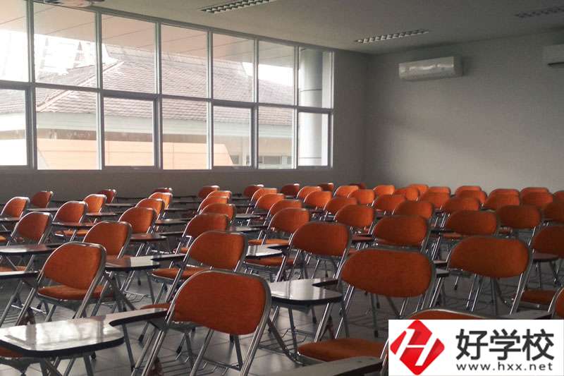 岳陽(yáng)富岳科技職業(yè)學(xué)校怎么樣？環(huán)境如何？