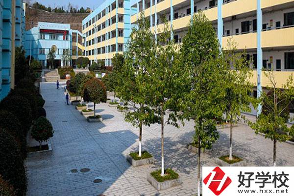在長沙財經(jīng)學(xué)校學(xué)會計事務(wù)專業(yè)怎么樣？