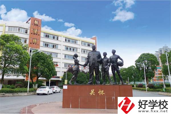 長沙衛(wèi)校推薦，中職學校學醫(yī)衛(wèi)專業(yè)有用嗎？