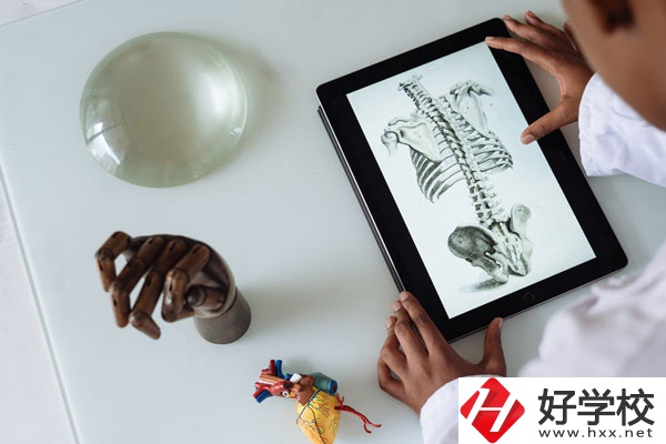 湖南醫(yī)藥中等專業(yè)學(xué)校怎么樣？宿舍好不好？