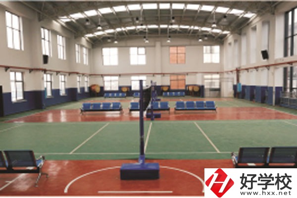 懷化市有哪些公立的職校？環(huán)境好不好？