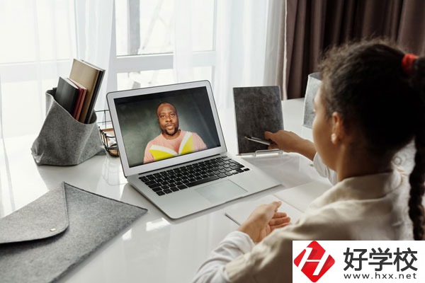 桂陽縣職業(yè)技術(shù)教育學(xué)校環(huán)境怎么樣？宿舍好不好？