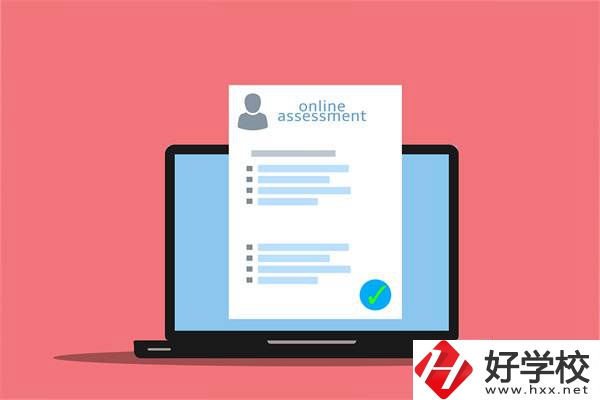 在湖南選職校要不要看招生簡(jiǎn)章？有什么內(nèi)容？