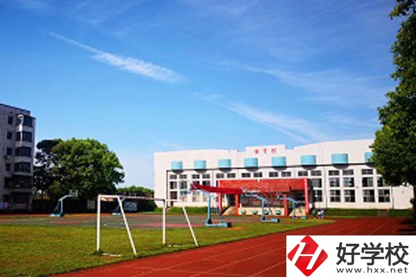初中畢業(yè)后打算在湘潭讀中專，有哪些好學校推薦？