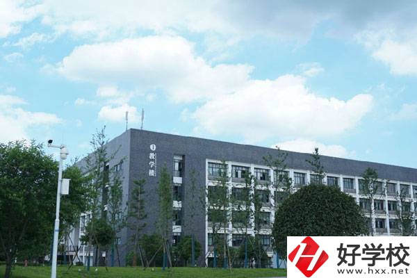 湘潭吉利汽車技術職校怎么樣？有哪些專業(yè)？