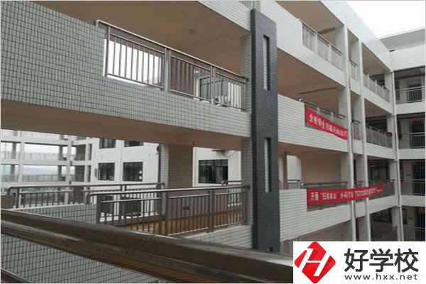 衡東縣職業(yè)中專怎么樣？學(xué)校地址在哪？