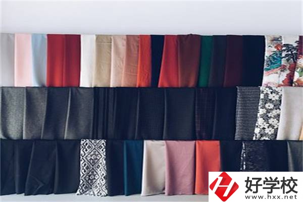張家界有哪些中職學(xué)校有服裝設(shè)計專業(yè)？專業(yè)好就業(yè)嗎？