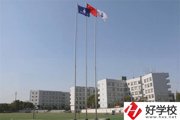 湖南的高中包括職高嗎？有優(yōu)質(zhì)職高可以推薦嗎？