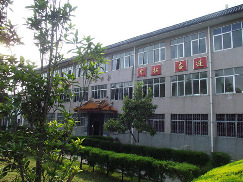 大理農(nóng)林職業(yè)技術(shù)學(xué)院五年制大專(zhuān)