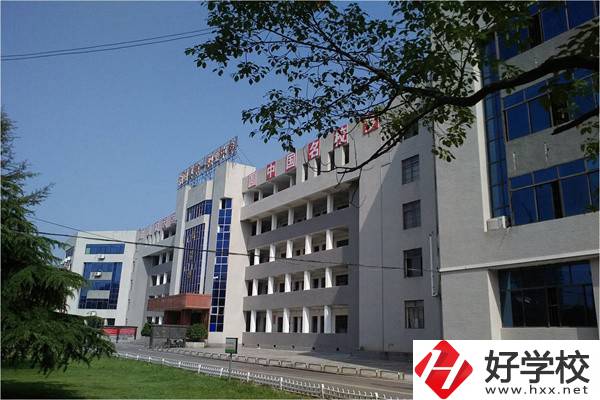 湘陰縣第一職業(yè)中等專業(yè)學(xué)校有哪些專業(yè)？就業(yè)率高嗎？