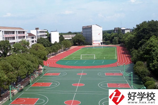 益陽市綜合職業(yè)中等專業(yè)學(xué)校收費(fèi)貴不貴？
