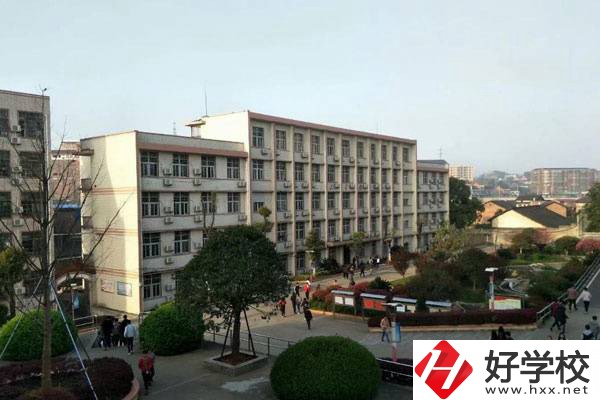 湖南有學服裝設計與工藝專業(yè)的職校嗎？就業(yè)情況如何？