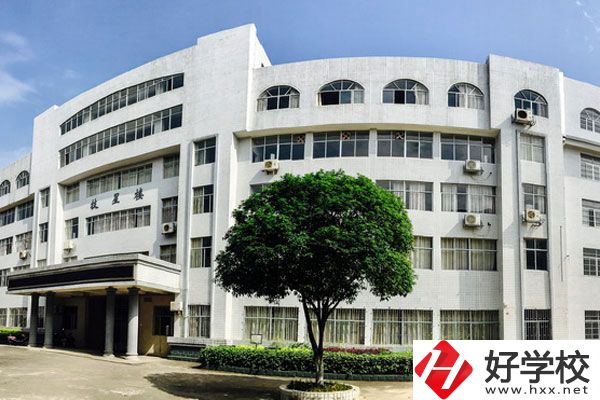漣源市工貿(mào)職業(yè)中等專業(yè)學(xué)校有哪些專業(yè)？