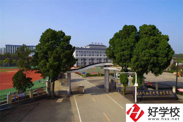 湘潭中考300-400分能讀哪些公立學(xué)校？讀職校有什么前景？