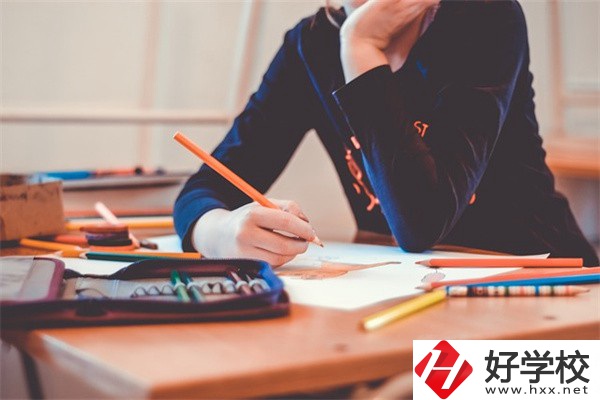 在邵陽(yáng)上中專(zhuān)需要哪些條件？有什么學(xué)校選擇？