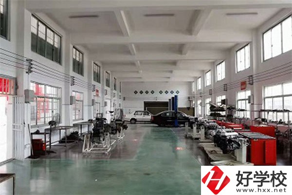 婁底市最好的公辦中專是哪所？有什么辦學特色？