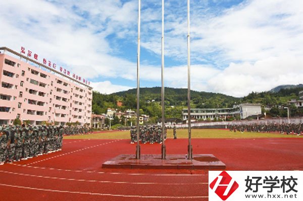 在桂東縣職業(yè)教育中心學計算機怎么樣？