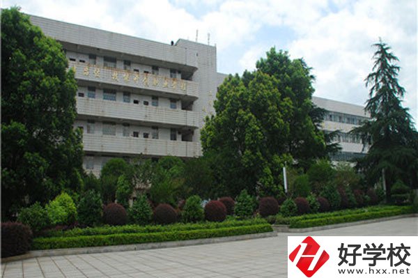 湖南省郴州市第一職業(yè)中等專業(yè)學(xué)校有什么專業(yè)？