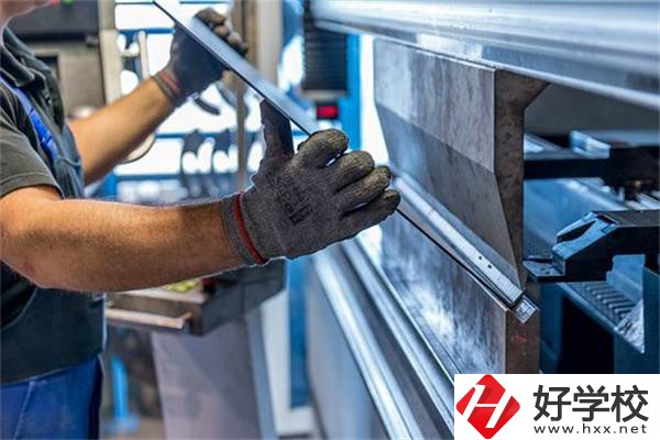 衡陽(yáng)技校排名前三的專業(yè)是什么？好就業(yè)嗎？
