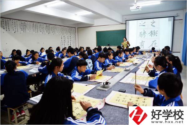 婁底幼兒師范高等?？茖W校實訓室