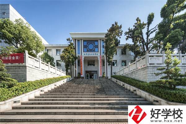 長(zhǎng)沙建筑工程學(xué)校有哪些專業(yè)？