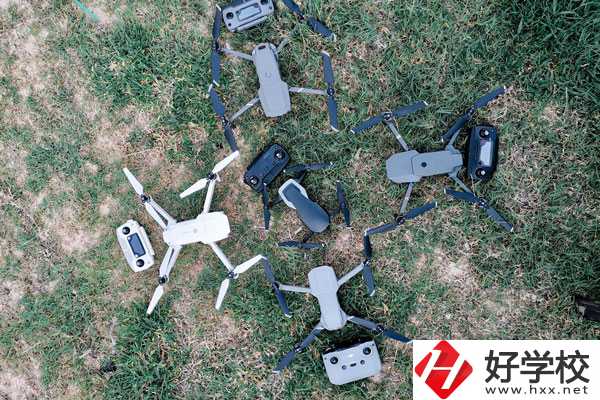 長沙航天學(xué)校飛行器制造專業(yè)值得選擇嗎？
