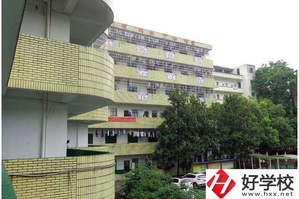 衡陽(yáng)烹飪中等職業(yè)學(xué)校怎么樣？廚師專(zhuān)業(yè)好不好？